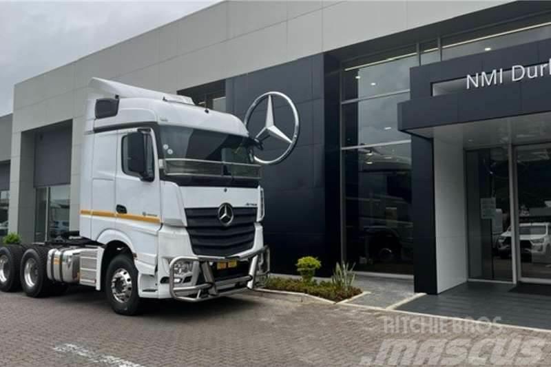 Mercedes-Benz 2645LS/33 STD Otros camiones