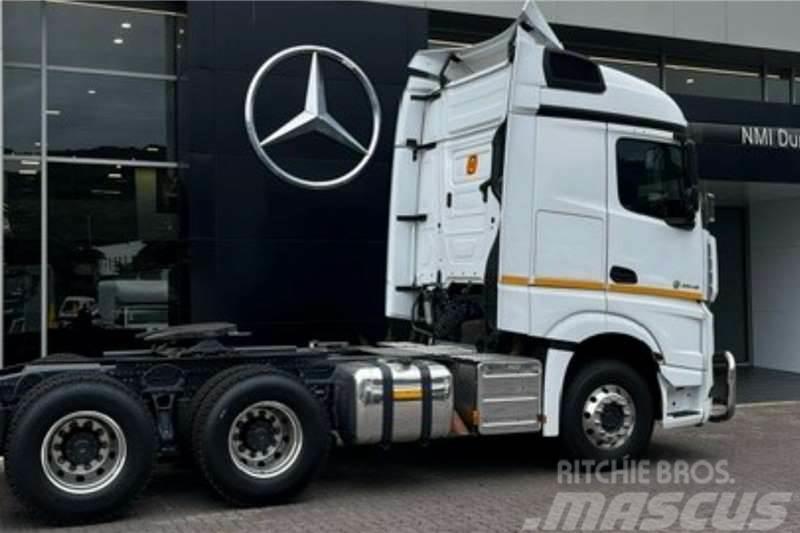 Mercedes-Benz 2645LS/33 STD Otros camiones