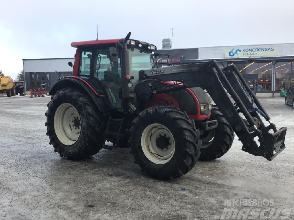 Valtra N141 Advance Tractores