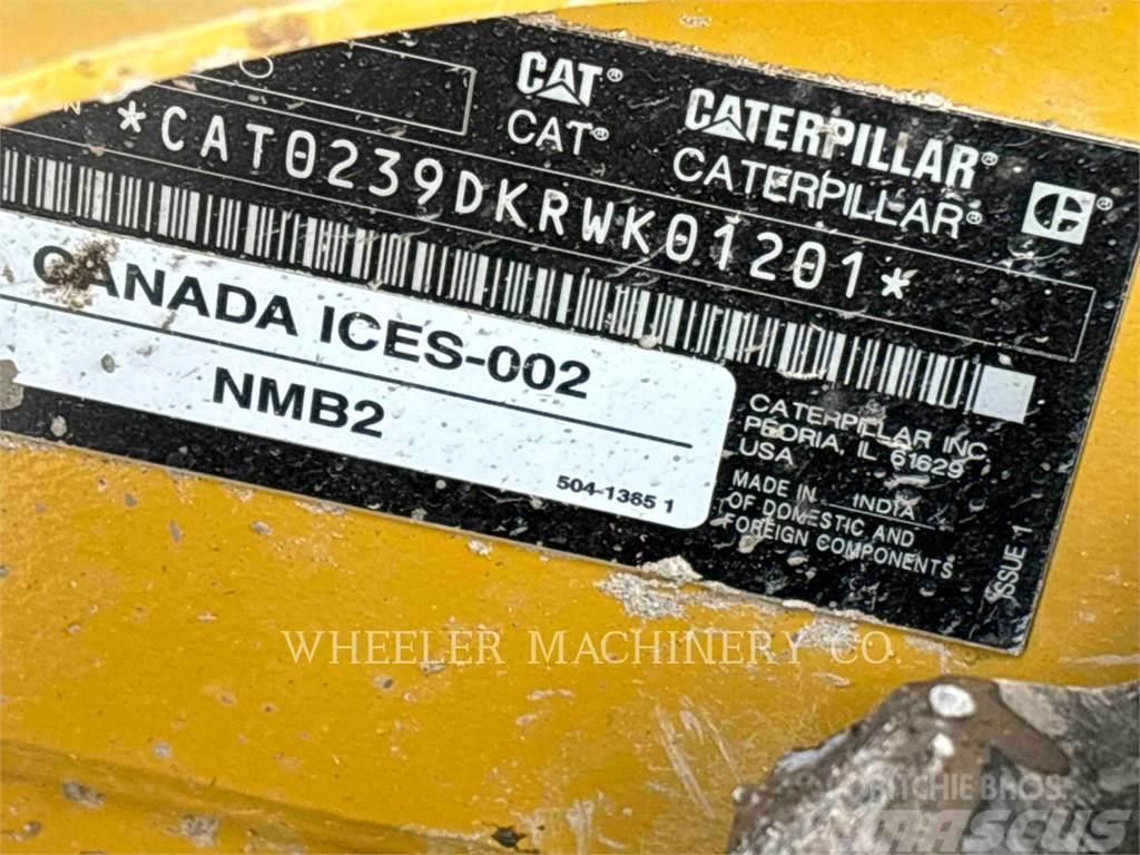 CAT 239D3 C3H2 Minicargadoras