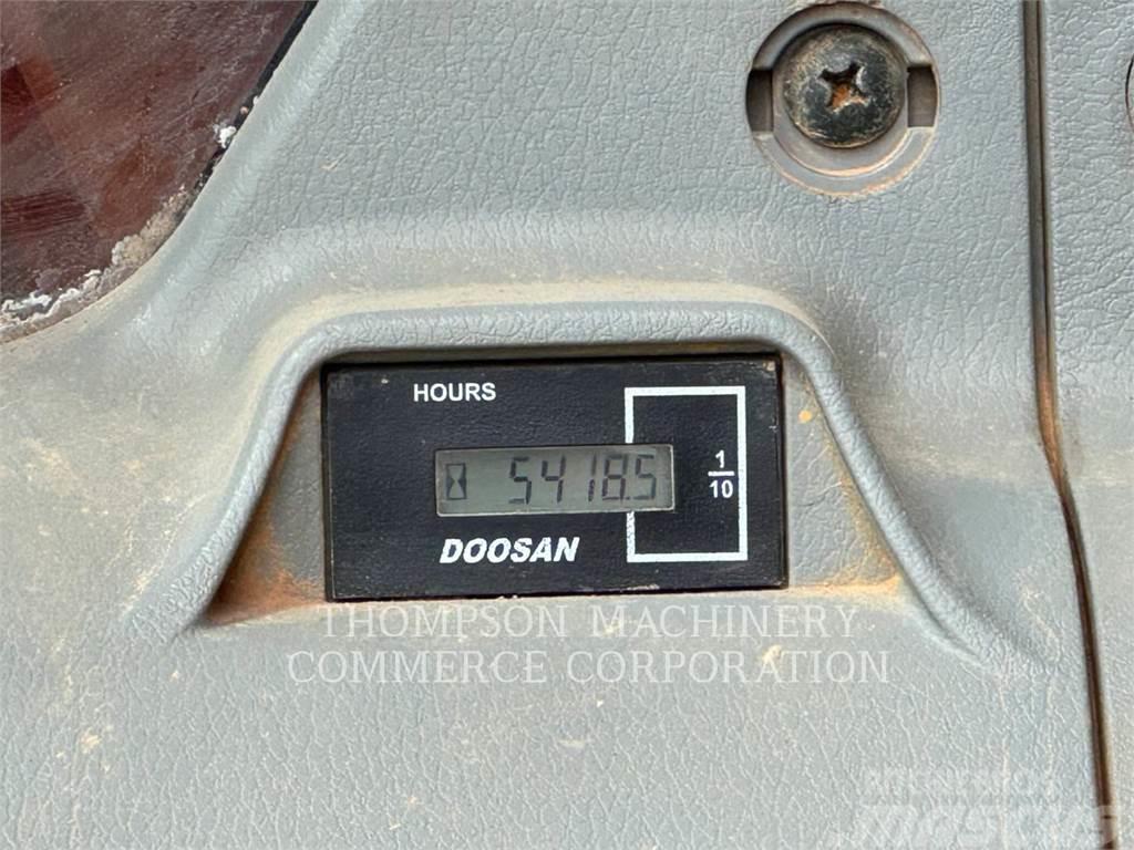 Doosan DX300LC-5 Excavadoras de cadenas