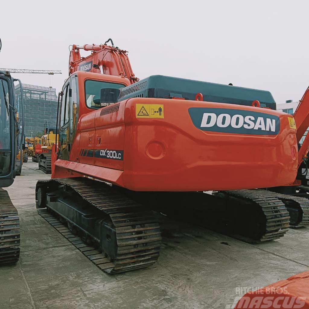 Doosan DX 300 LC Excavadoras de cadenas