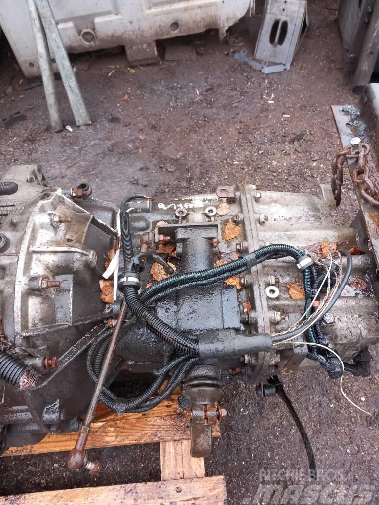 Renault Midlum 240 EATON FS5206A gearbox Cajas de cambios