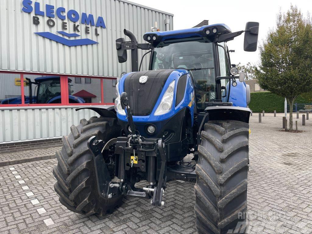 New Holland T7.245AC Stage V Tractores
