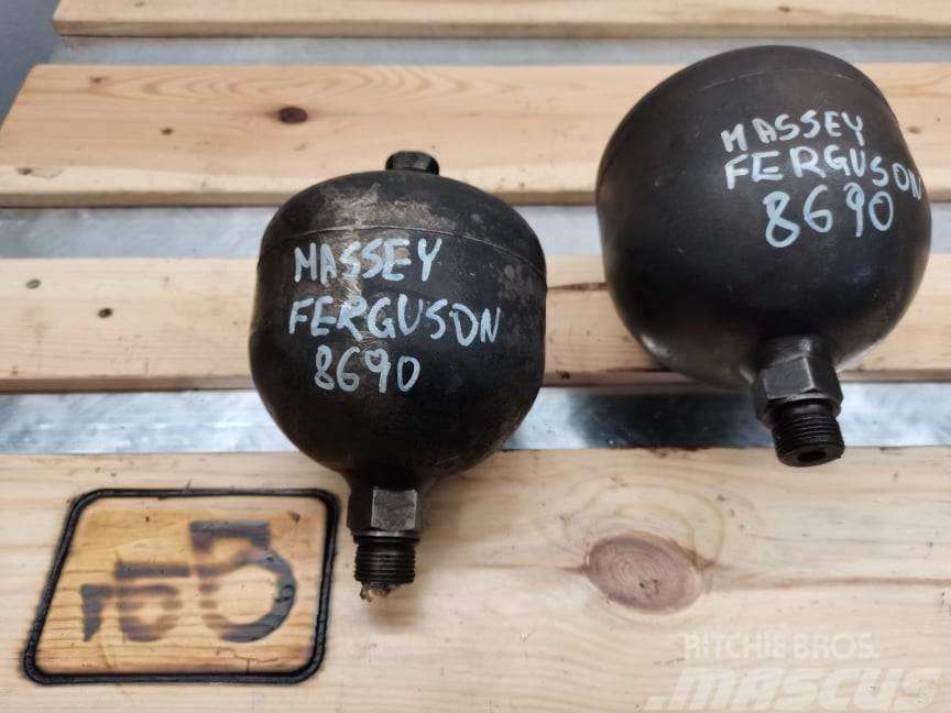 Massey Ferguson 8690 {hydraulic accumulator axle Hidráulicos
