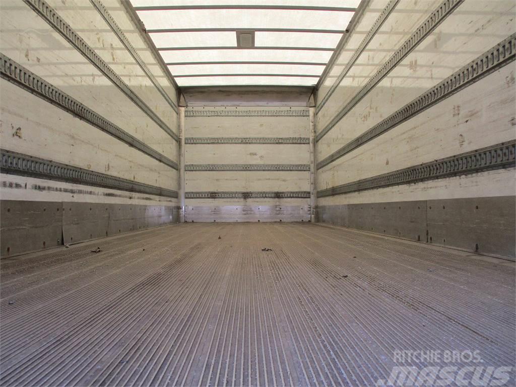 International 4300 Camiones caja cerrada