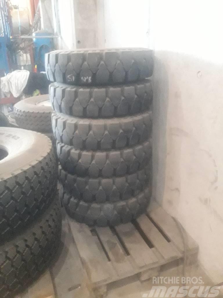  Truck dekk, Gumasol Softy 8,25x15 Neumáticos, ruedas y llantas