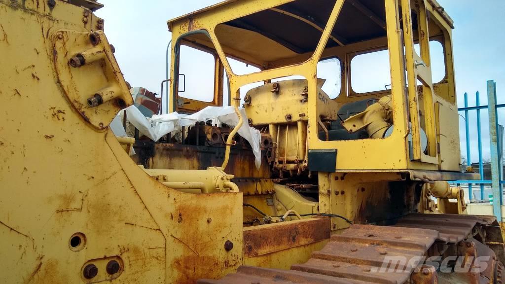 Caterpillar D8K  (POR PIEZAS) Buldozer sobre oruga