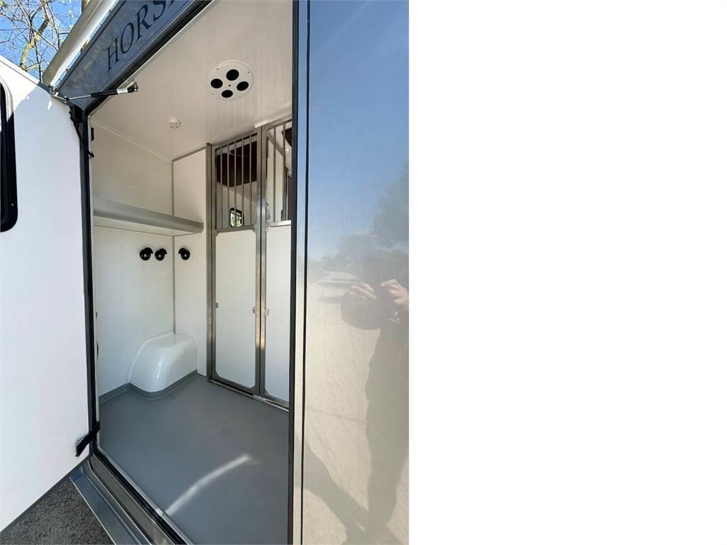 RENAULT Master Haras ATM 1-2 Pferde Automatik 180 PS Camiones de ganado