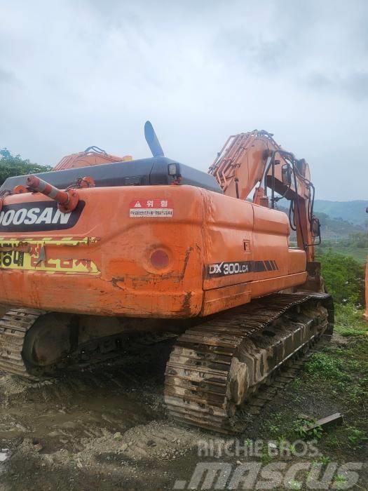 Doosan DX 300 LC Excavadoras de cadenas