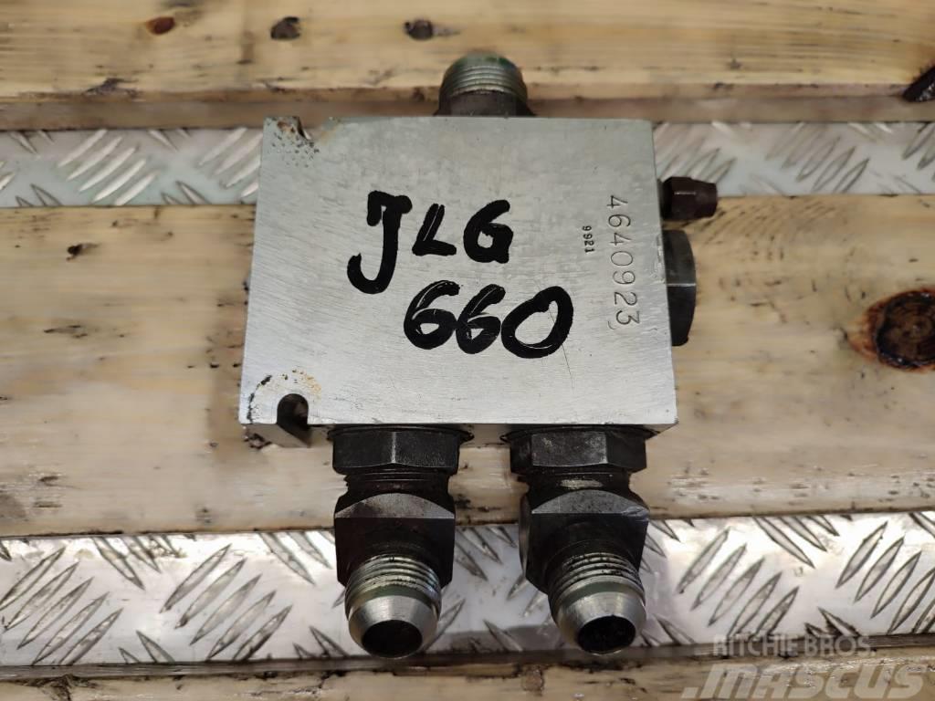 JLG Flow divider valve 4640923 JLG 660 Hidráulicos