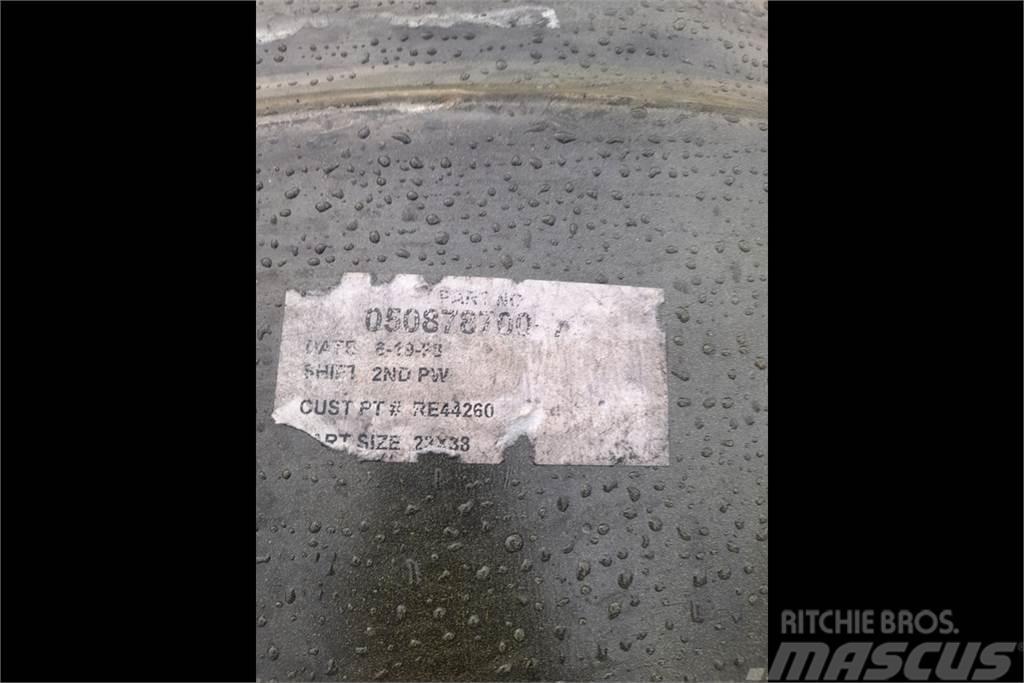 John Deere 7710 Rear Rim Neumáticos, ruedas y llantas
