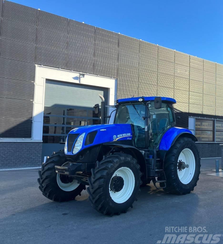 New Holland T 7.235 AC Tractores