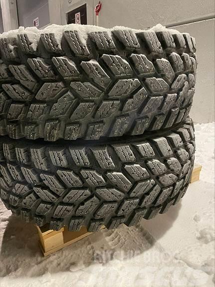 John Deere Hjul par: Nokian HKPL TRI 440/80R24 Gul Neumáticos, ruedas y llantas