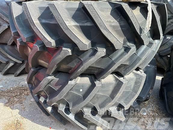 John Deere Hjul par: Trelleborg TM800 600/65R38 Neumáticos, ruedas y llantas