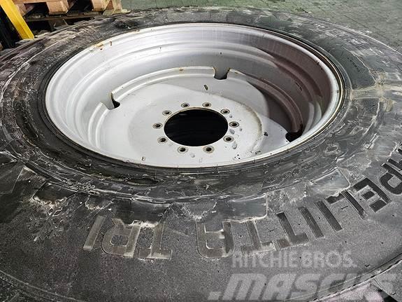 Massey Ferguson Hjul par: Nokian hakkapelitta tri 540/80 38 Pronar Neumáticos, ruedas y llantas