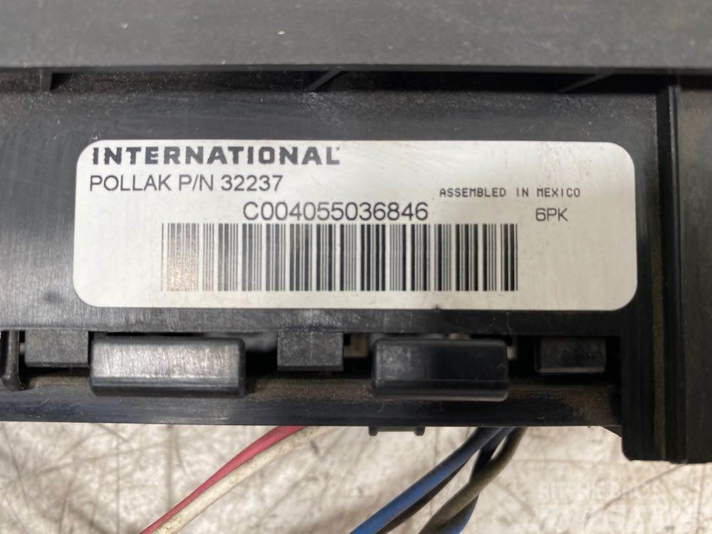 International 8600 Electrónicos
