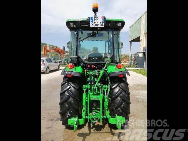 John Deere 5090GN Tractores