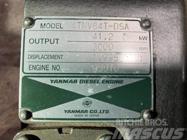 Yanmar 4TNV84T-DSA Motores