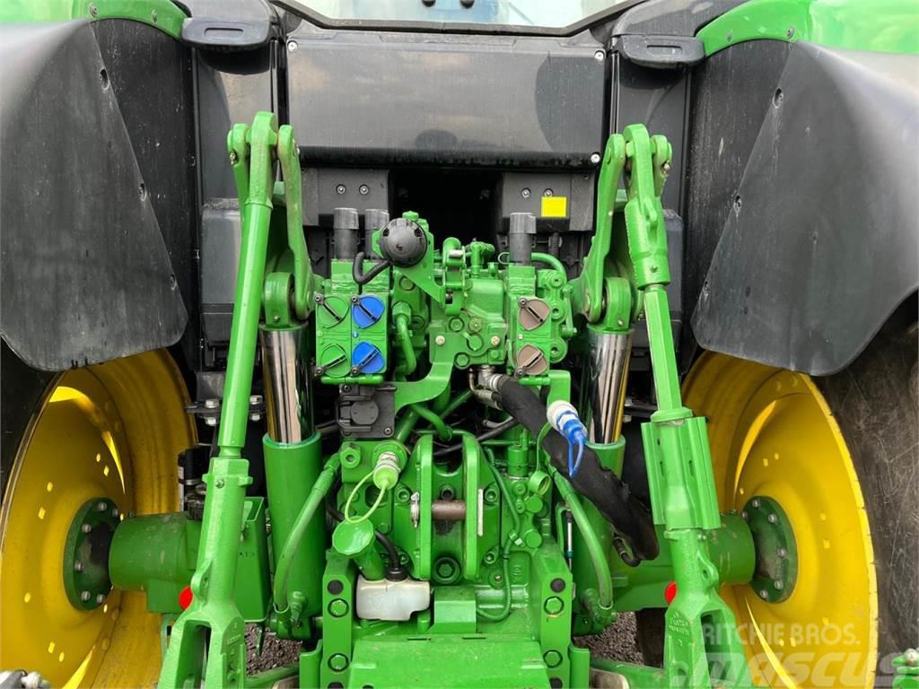 John Deere 6130M Tractores
