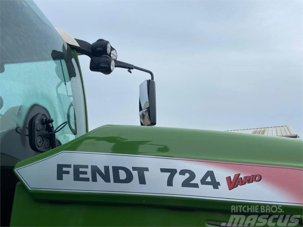 Fendt 724 Vario Tractores