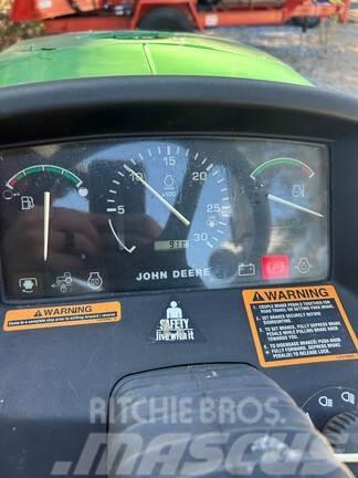 John Deere 4200 Tractores compactos