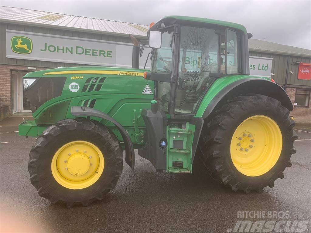 John Deere 6135M Tractores