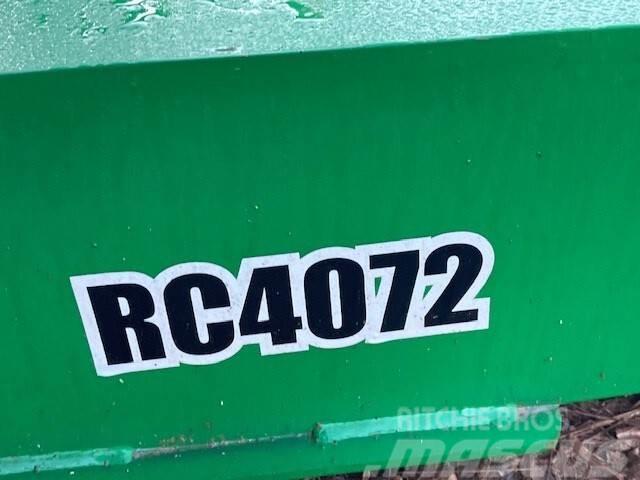 John Deere RC4072 Desmenuzadoras, cortadoras y desenrolladoras de pacas