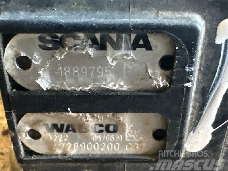 Scania  VALVE 1889795 Radiadores