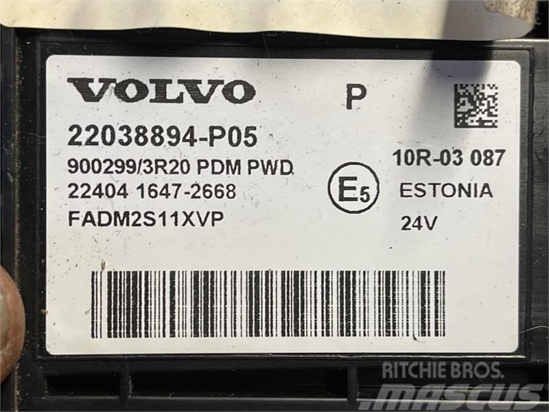 Volvo VOLVO ECU 22038894 Electrónicos