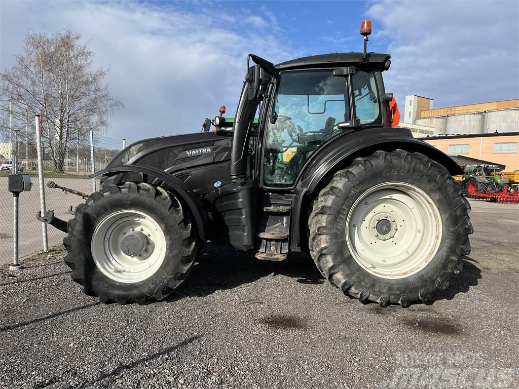 Valtra T214 DIRECT SMARTTOUCH Tractores