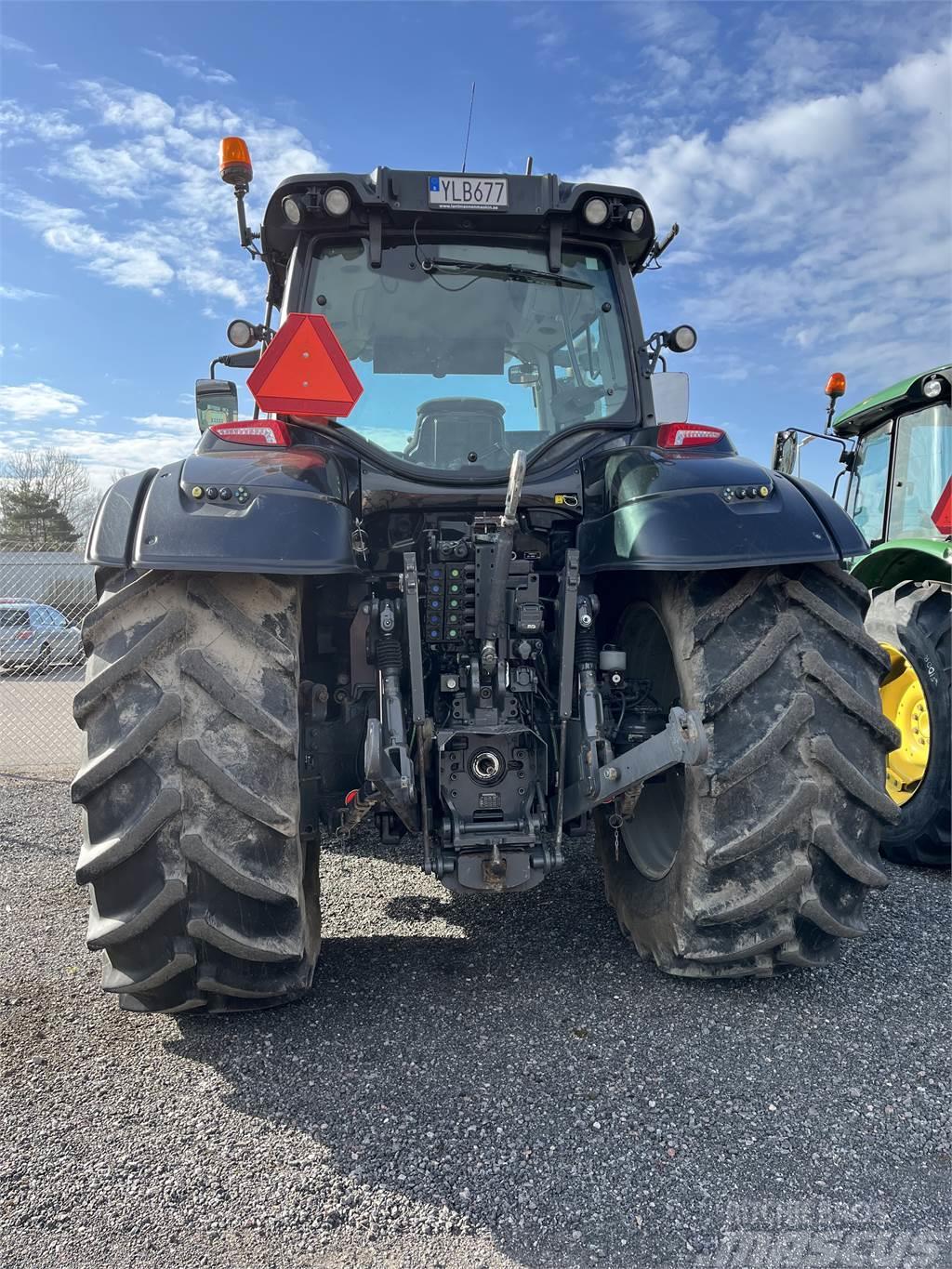 Valtra T214 DIRECT SMARTTOUCH Tractores