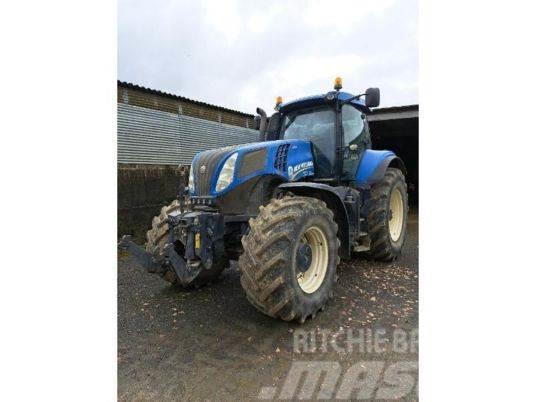 New Holland T8330 Tractores