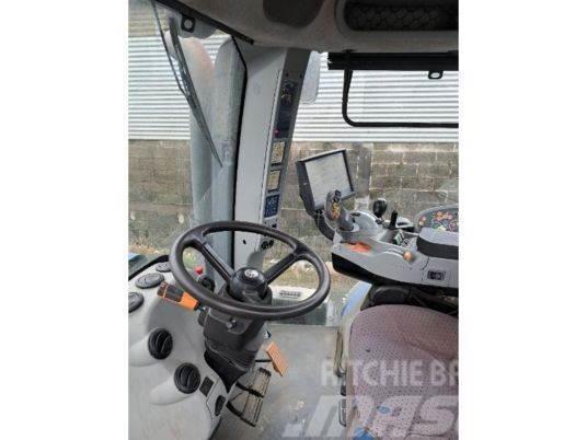 New Holland T8330 Tractores