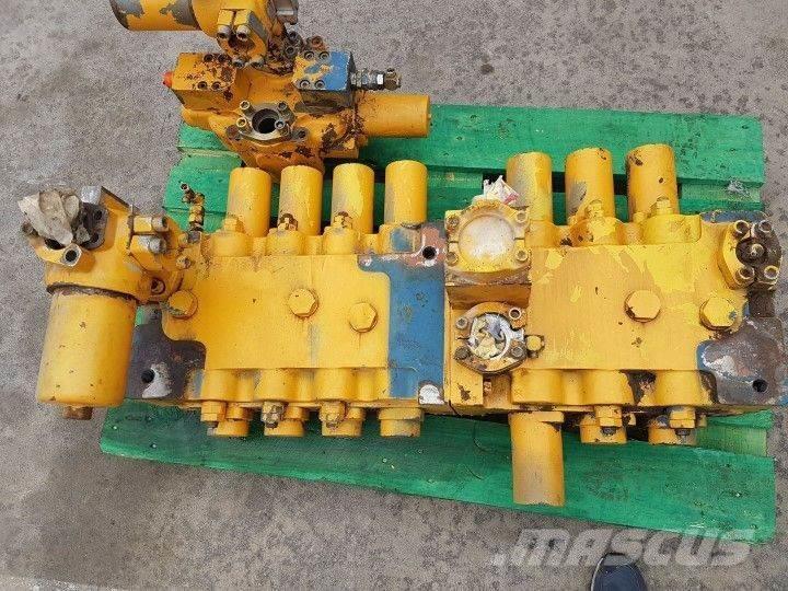 Liebherr R 954 B Transmisión