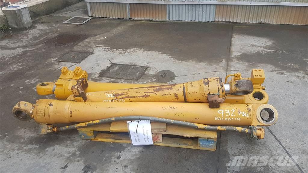 Liebherr R932LI Otros equipamientos de construcción