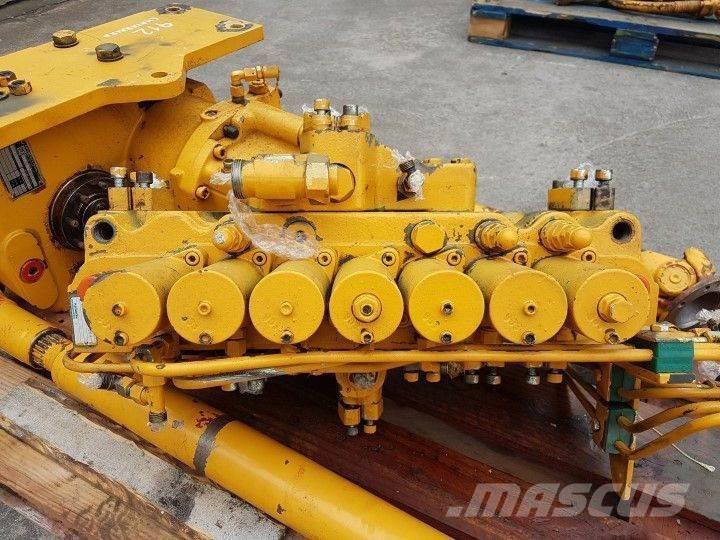 Liebherr Rexroth M8-1001-04 Transmisión