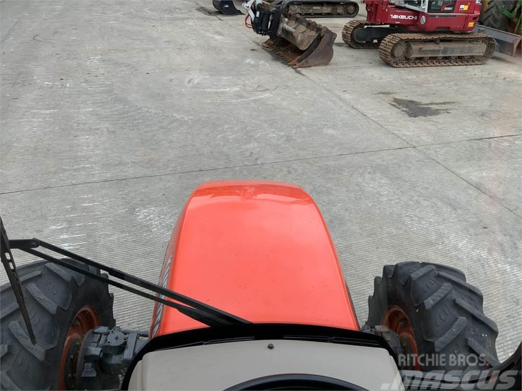 Kubota M7040 Hydraulic Shuttle Tractor (ST18065) Otra maquinaria agrícola usada