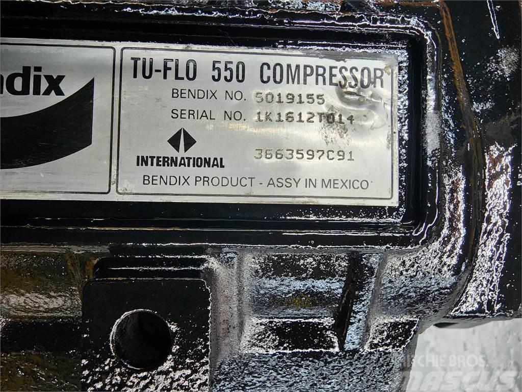 International MaxxForce DT Otros componentes - Transporte
