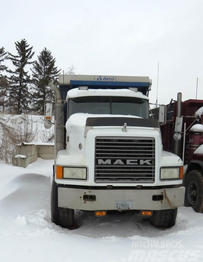 Mack CL613 Camiones bañeras basculantes o volquetes