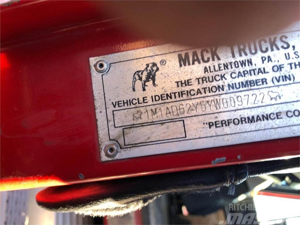Mack CL713 Cabezas tractoras