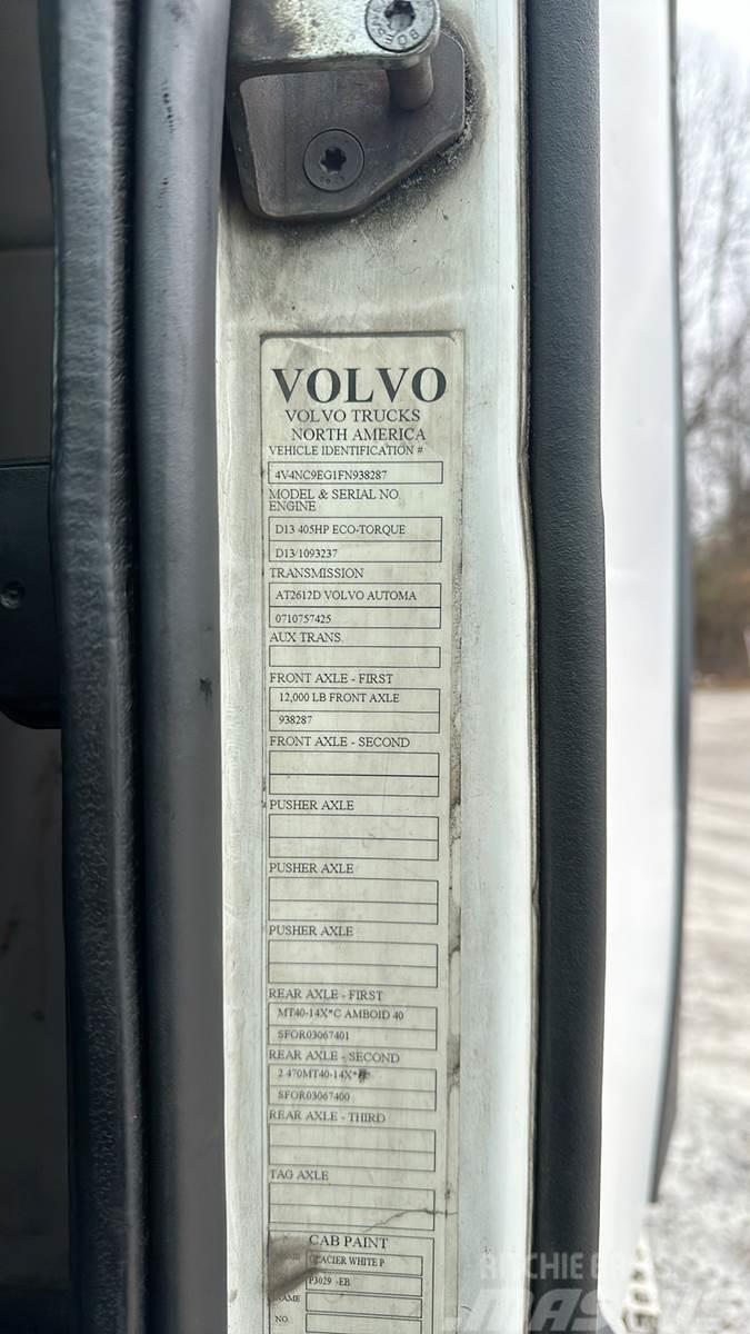 Volvo VNL300 Cabezas tractoras