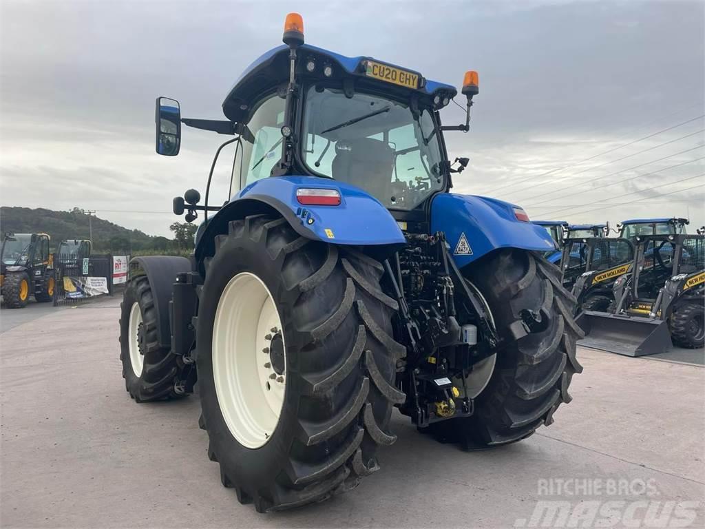 New Holland T7.230 Classic Tractores