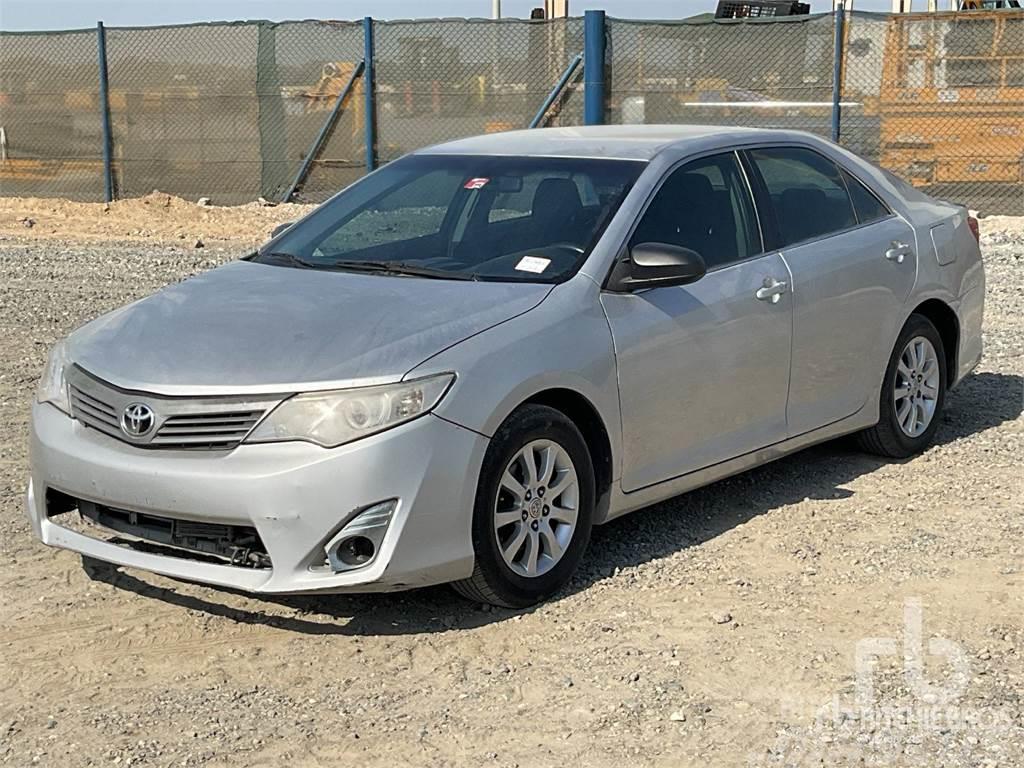 Toyota CAMRY Coches