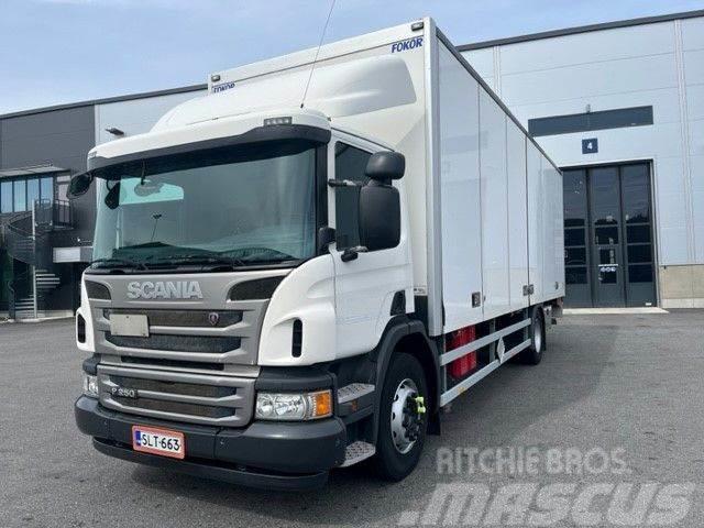 Scania P 250 DB4x2MNA Camiones chasis