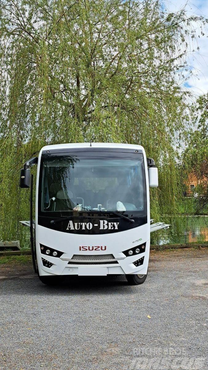 Isuzu Novo Ultra Bus Autobuses interurbanos