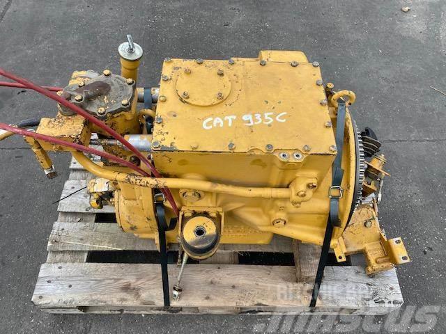 CAT 935 C TRANSMISSION Transmisión