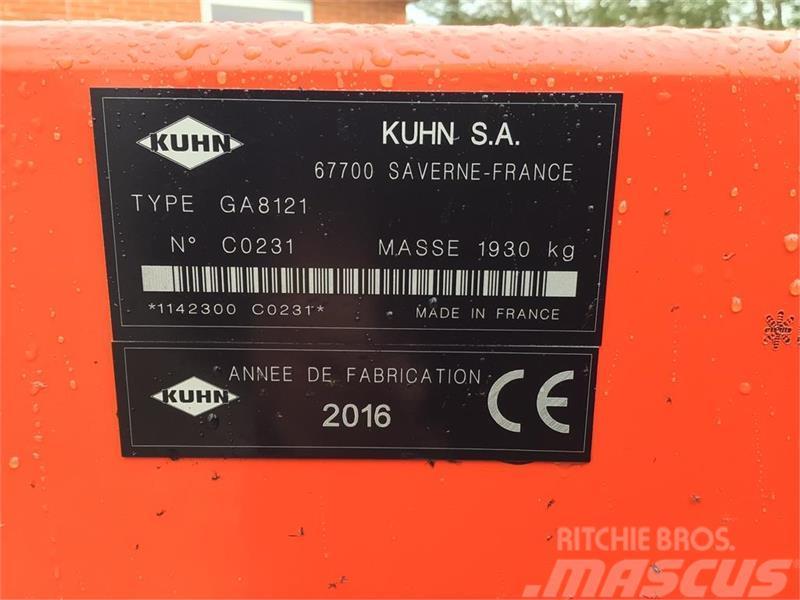 Kuhn GA 8121 Rastrillos y henificadores