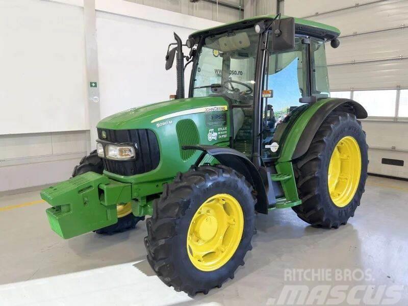 John Deere 5090М Tractores