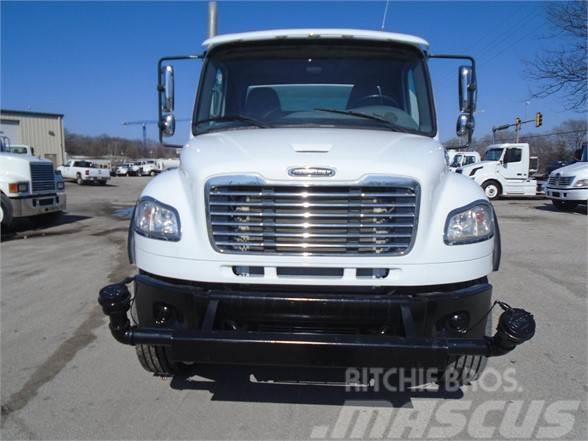 Freightliner BUSINESS CLASS M2 106 Camiones cisterna